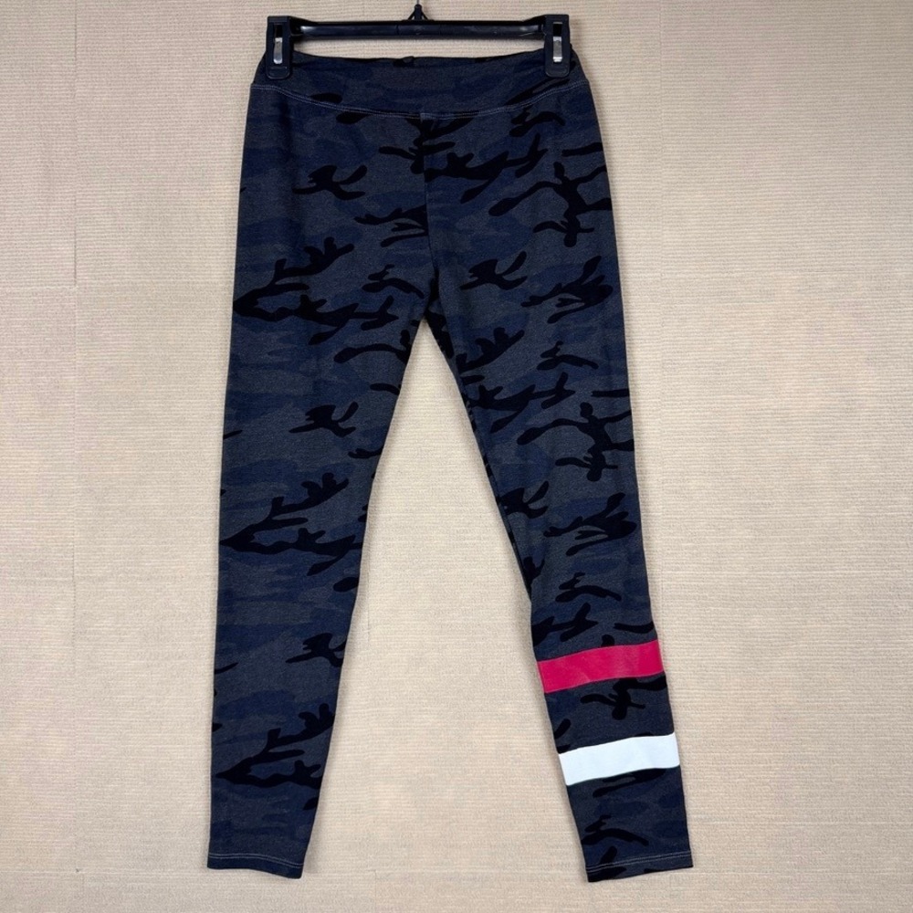 Sundry Camo Leggings Charcoal Grey Blue Red White Stripe Size 1 NWT